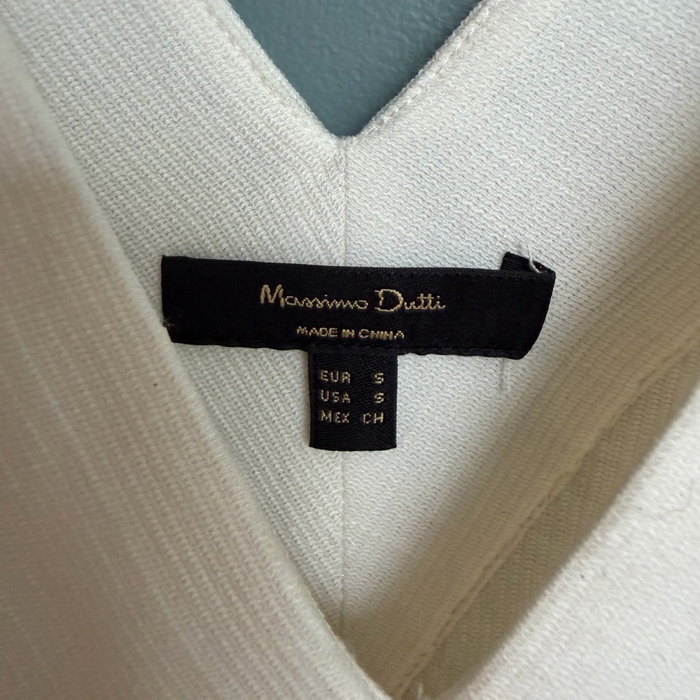 MASSIMO DUTTI size small
Long Dress With Crochet Detail - White - Picture 5 of 7
